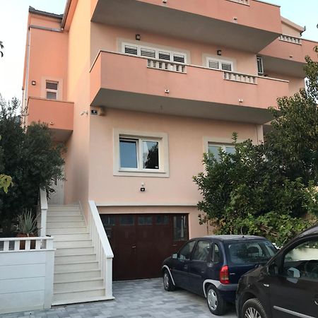 Albatros Apartment Kastel Sucurac Ngoại thất bức ảnh