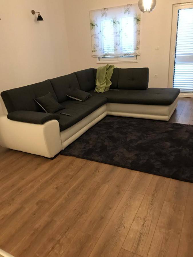 Albatros Apartment Kastel Sucurac Ngoại thất bức ảnh