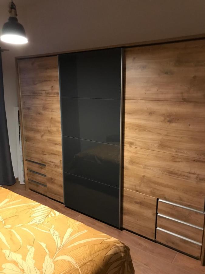 Albatros Apartment Kastel Sucurac Ngoại thất bức ảnh