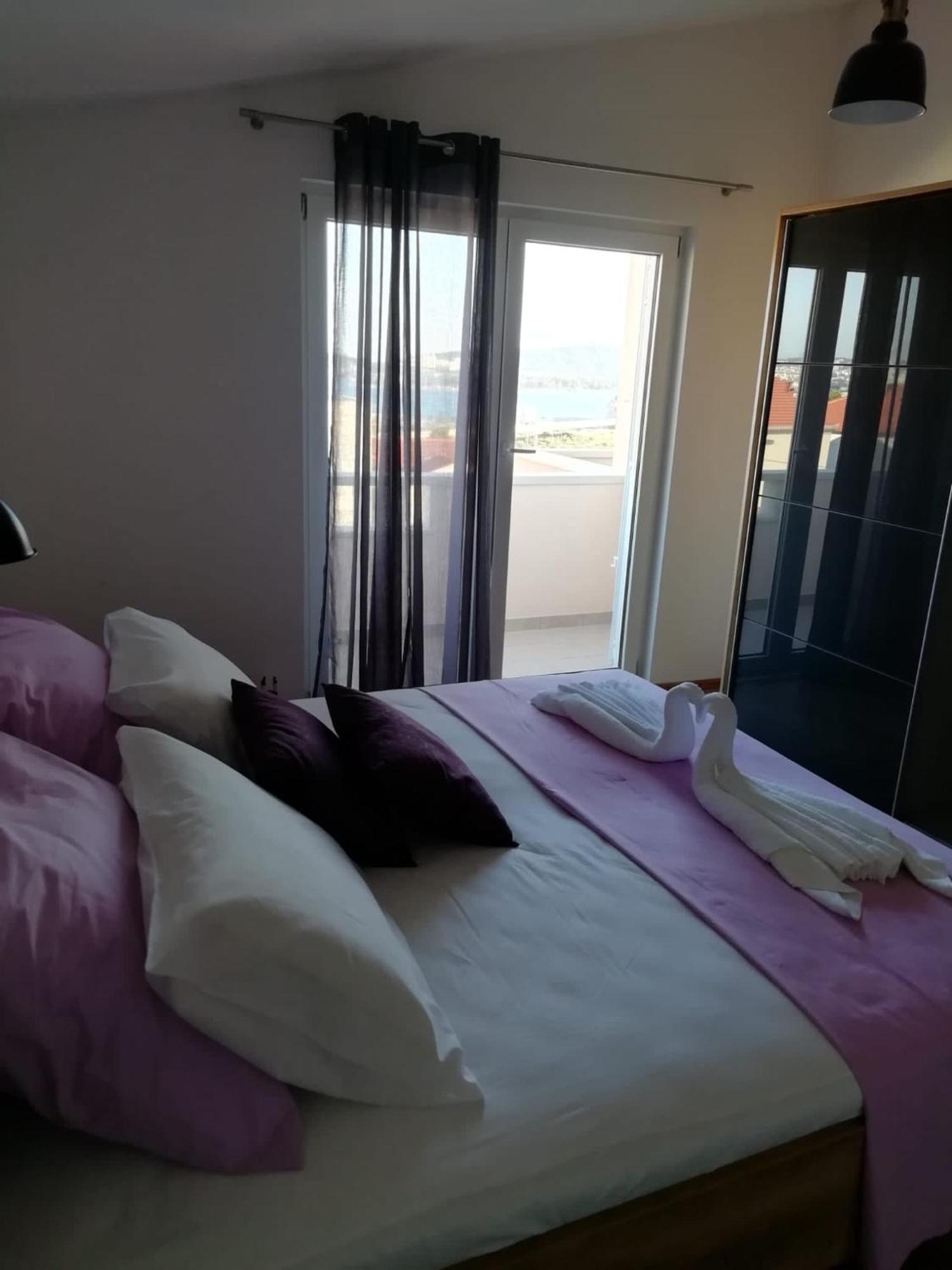 Albatros Apartment Kastel Sucurac Ngoại thất bức ảnh